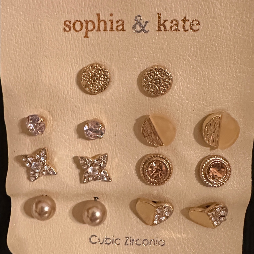 Nwt Sophia & Kate Cubic Zirconia Stud 7 Sets Of Earrings